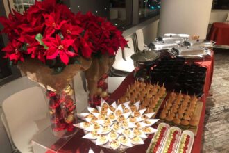 クリスマスシーズンのケータリングの様子